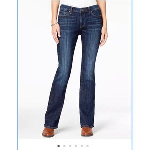 Lucky Brand mid-rise women jeans